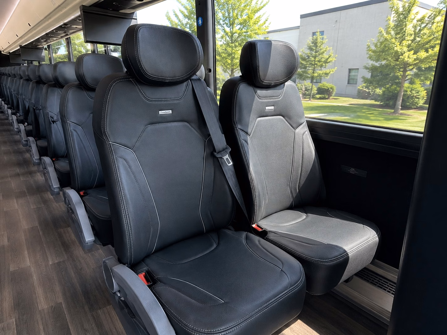 airport transfers and long distance wedding guest shuttles serving hesperia