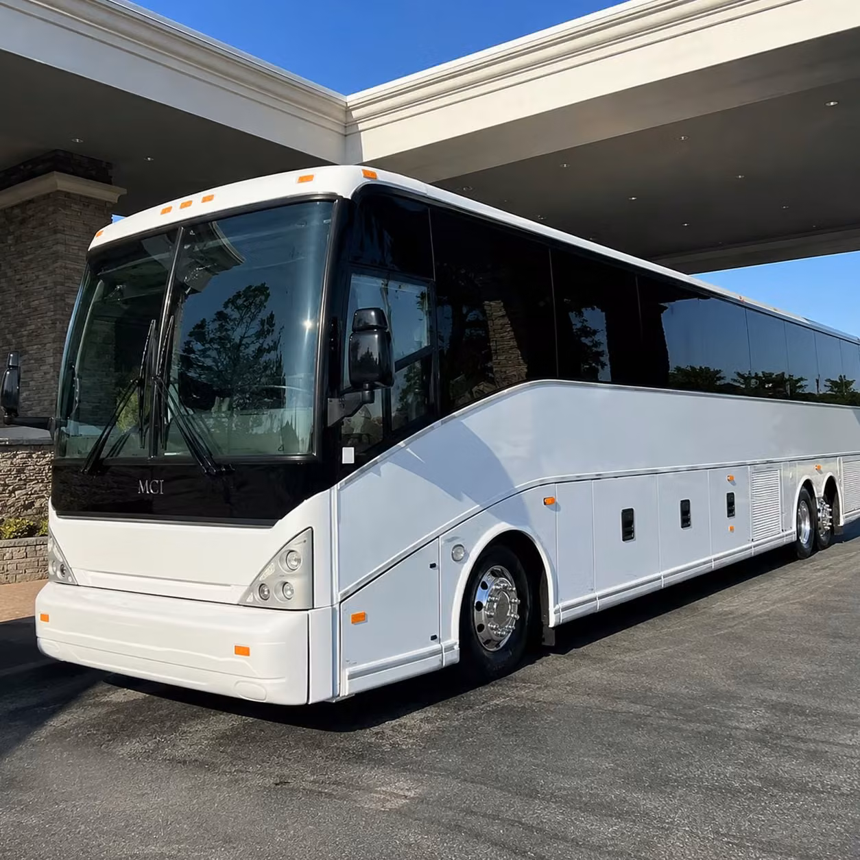 charter buses for la dodgers lakers and rams fan groups departing hesperia
