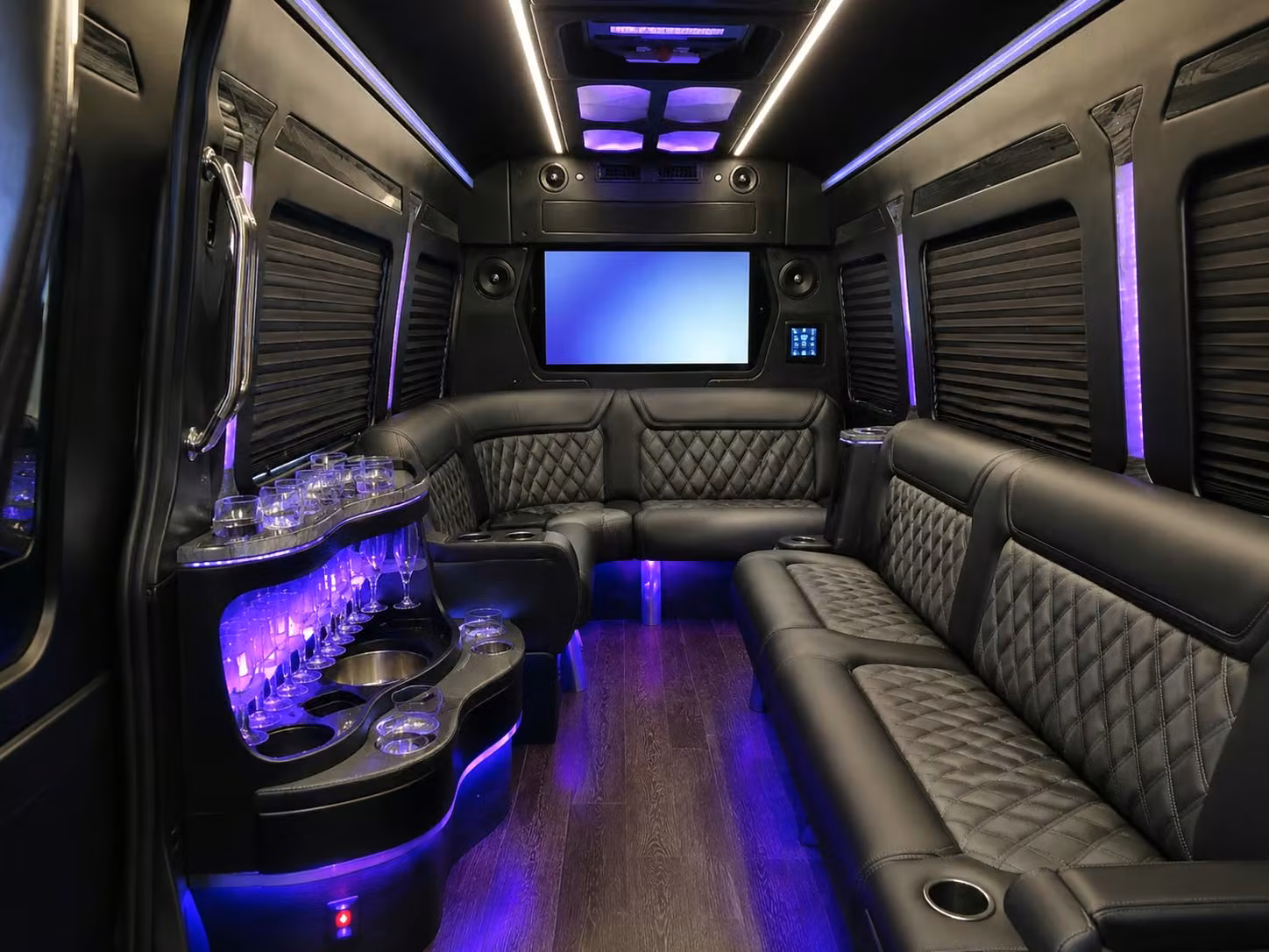 charterbushesperia com lets you compare hesperia prom bus rentals without calling company after company